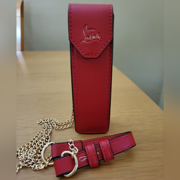 ❤️‍🔥Christian Louboutin Red Lipstick Case w gold tone chain - Picture 3 of 15